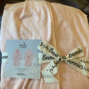 NWT Bunnies by the Bay Womens Robe S/M